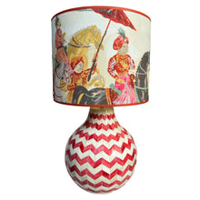 Load image into Gallery viewer, Lampenkap Wedding Parade - Jim Thompson Ø 35 cm