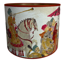 Load image into Gallery viewer, Lampenkap Wedding Parade - Jim Thompson Ø 35 cm