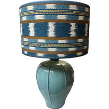 Load image into Gallery viewer, Lampenvoet lichtblauw streep
