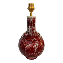 Afbeelding in Gallery-weergave laden, Lampenvoet bordeaux rood vaas hals patroon