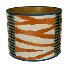 Afbeelding in Gallery-weergave laden, Lampenkap Wilder oranje - Manuel Canovas Ø 25 cm