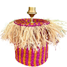 Afbeelding in Gallery-weergave laden, Rieten mandje roze oranje franje SL x ZaareFolks