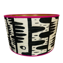 Load image into Gallery viewer, Lampenkap Tehea - Pierre Frey Ø 35 cm