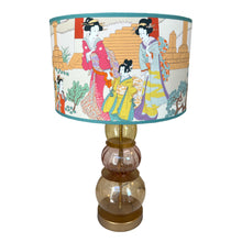 Load image into Gallery viewer, Lampenkap Geisha's - Manuel Canovas Ø40cm