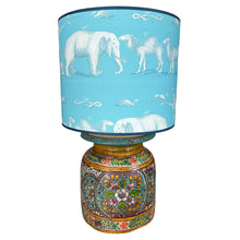 Afbeelding in Gallery-weergave laden, Lampenkap Kingdom blauw - Andrew Martin Ø 40cm