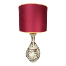 Load image into Gallery viewer, Lampenkap Astor Beetroot -James Hare Ø 35 cm