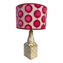 Afbeelding in Gallery-weergave laden, Lampenvoet handgeschilderd keramiek vaasje