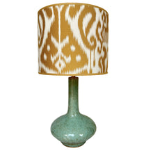 Load image into Gallery viewer, Lampenkap Anna Geel - Manuel Canovas Ø 30 cm