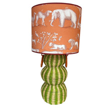 Afbeelding in Gallery-weergave laden, Rieten mandje groen met oren SL x ZaareFolks