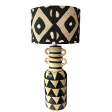Load image into Gallery viewer, Lamp base cream with black triangles