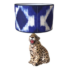 Load image into Gallery viewer, Lampshade Haikou - Pierre Frey Ø 30 cm