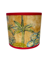 Load image into Gallery viewer, Lampenkap Woodland Voyage - Jim Thompson Ø 15 cm
