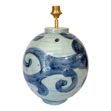 Load image into Gallery viewer, Lampenvoet blauw/witte bol
