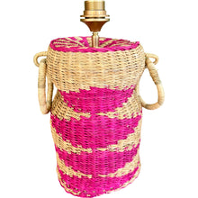 Load image into Gallery viewer, Rieten mandje roze met oren SL x ZaareFolks
