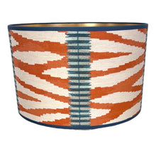 Load image into Gallery viewer, Lampenkap Wilder oranje - Jane Churchill Ø35 cm
