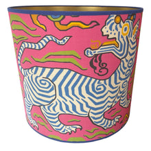 Afbeelding in Gallery-weergave laden, Lampenkap Tibet tiger roze - Clarencehouse Ø 40 cm
